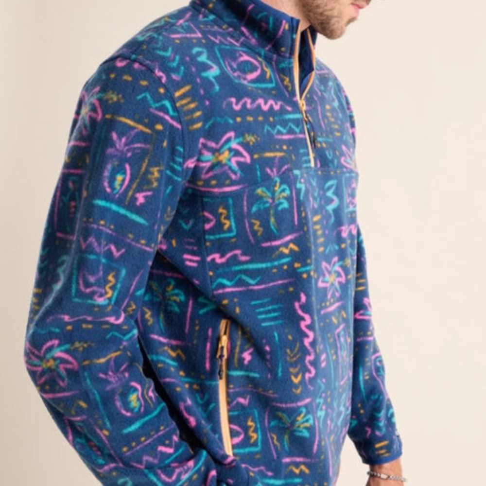 New: Chubbies The Chilly Vibe Quarter Zip. Size Large